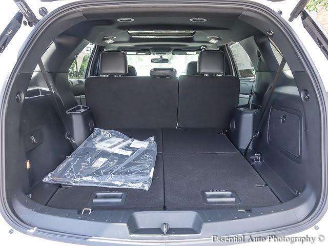 2017 Ford Explorer XLT 4dr SUV